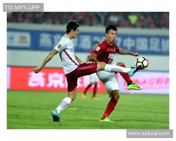 7月24日恒大对阵上港足协杯直播全程回顾与精彩瞬间分析